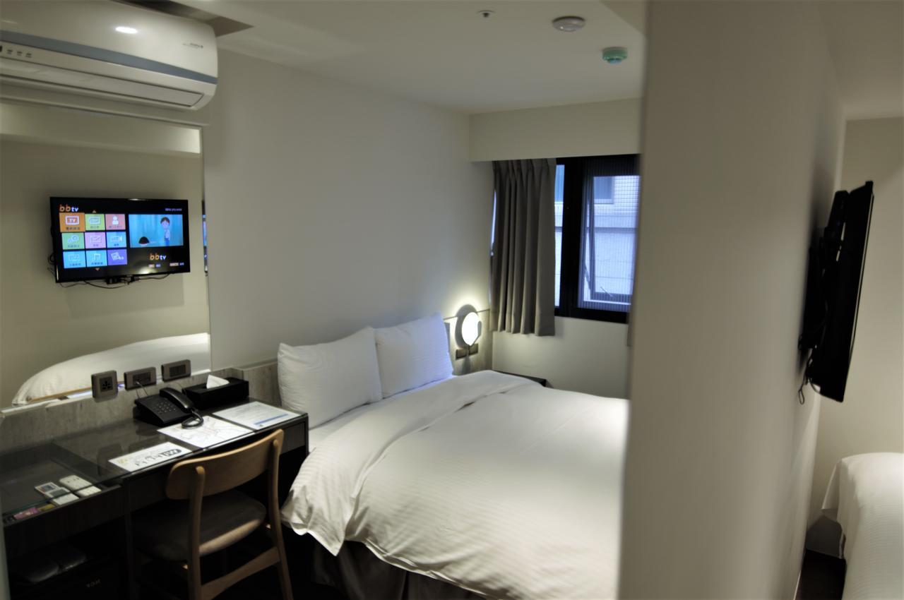 泊居旅店二館 Oursinn Hotel 2 Tajpej Kültér fotó