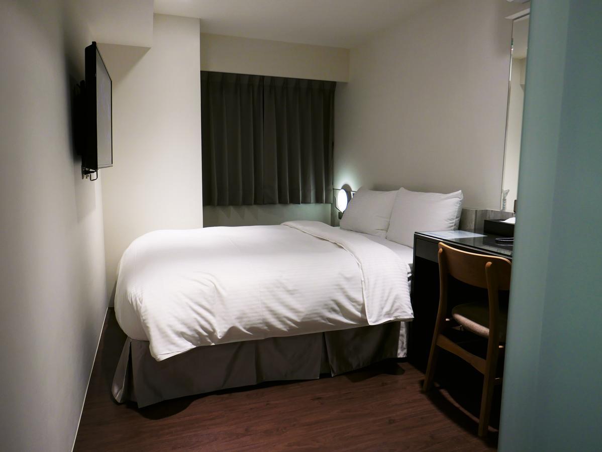 泊居旅店二館 Oursinn Hotel 2 Tajpej Kültér fotó
