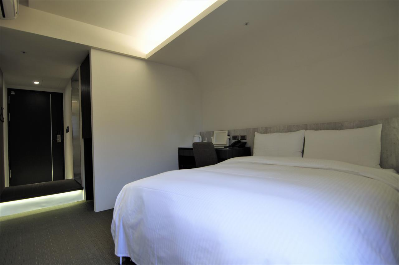 泊居旅店二館 Oursinn Hotel 2 Tajpej Kültér fotó