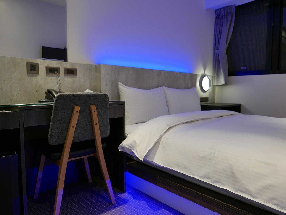 泊居旅店二館 Oursinn Hotel 2 Tajpej Kültér fotó